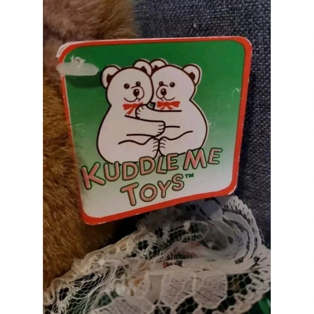 Vintage‎ Christmas Bear plush kuddle me new with tag